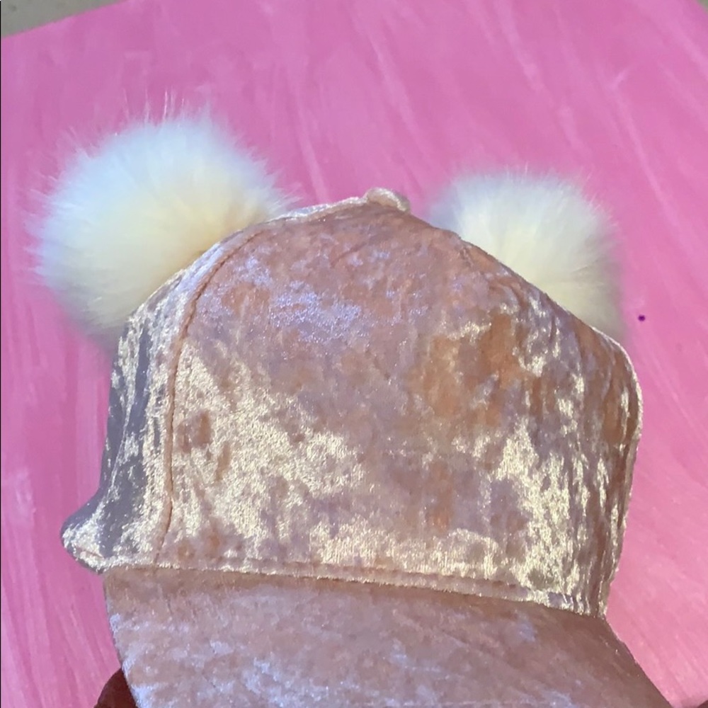 Hat - Picture 3 of 5